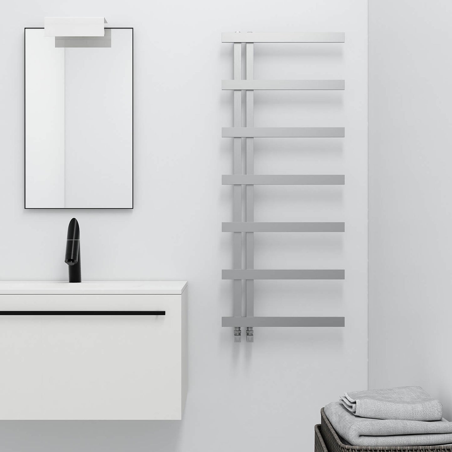 Scaldasalviette Carisa Grace in Acciaio Inox dal Design Moderno Satinato Lucido