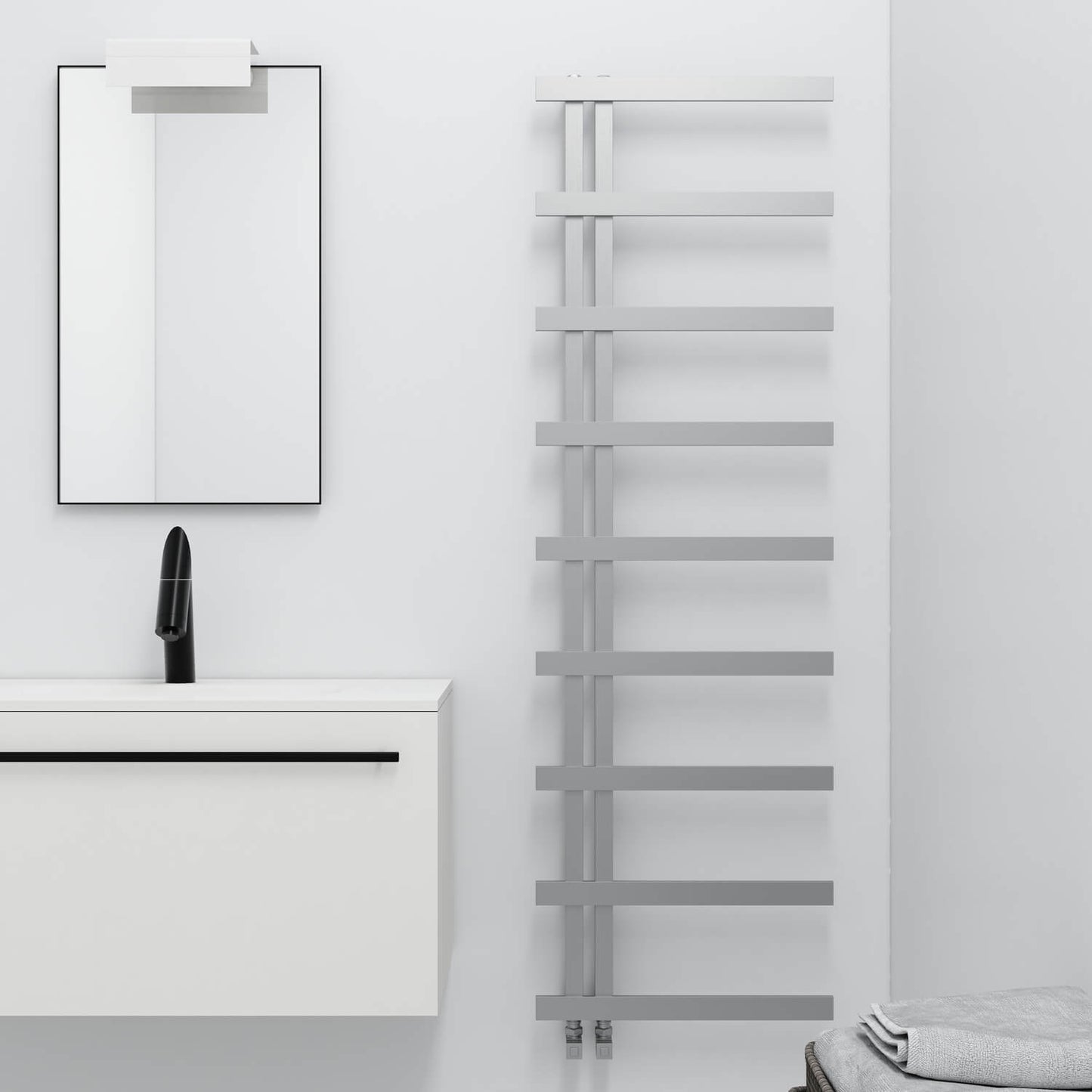 Scaldasalviette Carisa Grace in Acciaio Inox dal Design Moderno Satinato Lucido