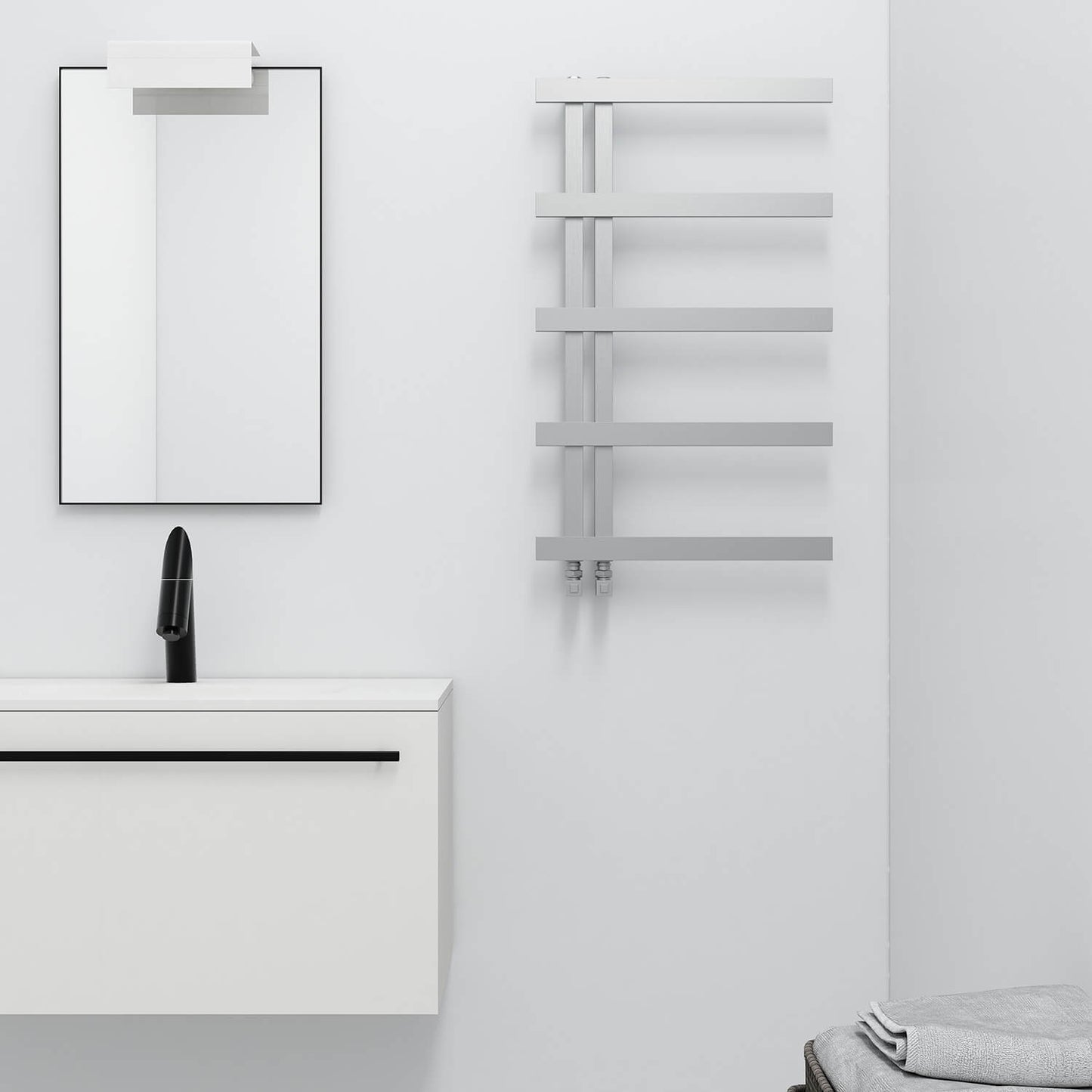 Scaldasalviette Carisa Grace in Acciaio Inox dal Design Moderno Satinato Lucido