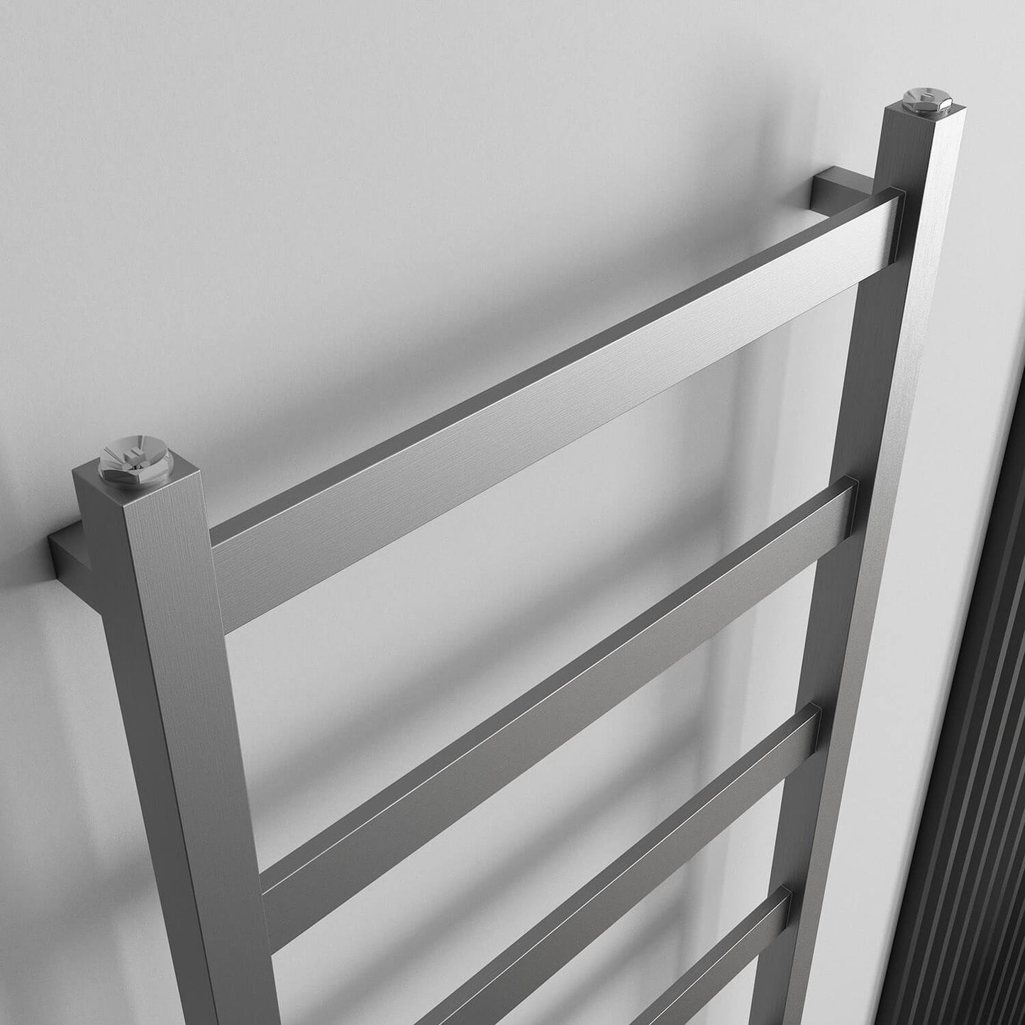 Scaldasalviette Carisa Quadrata in Acciaio Inox dal Design Moderno Satinato Lucido