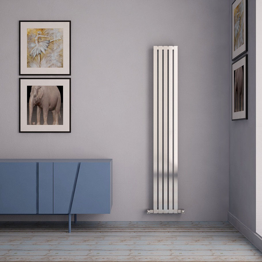 Carisa Sarp Termoarredo Verticale in Acciaio Inox Design Moderno Lucido a Specchio