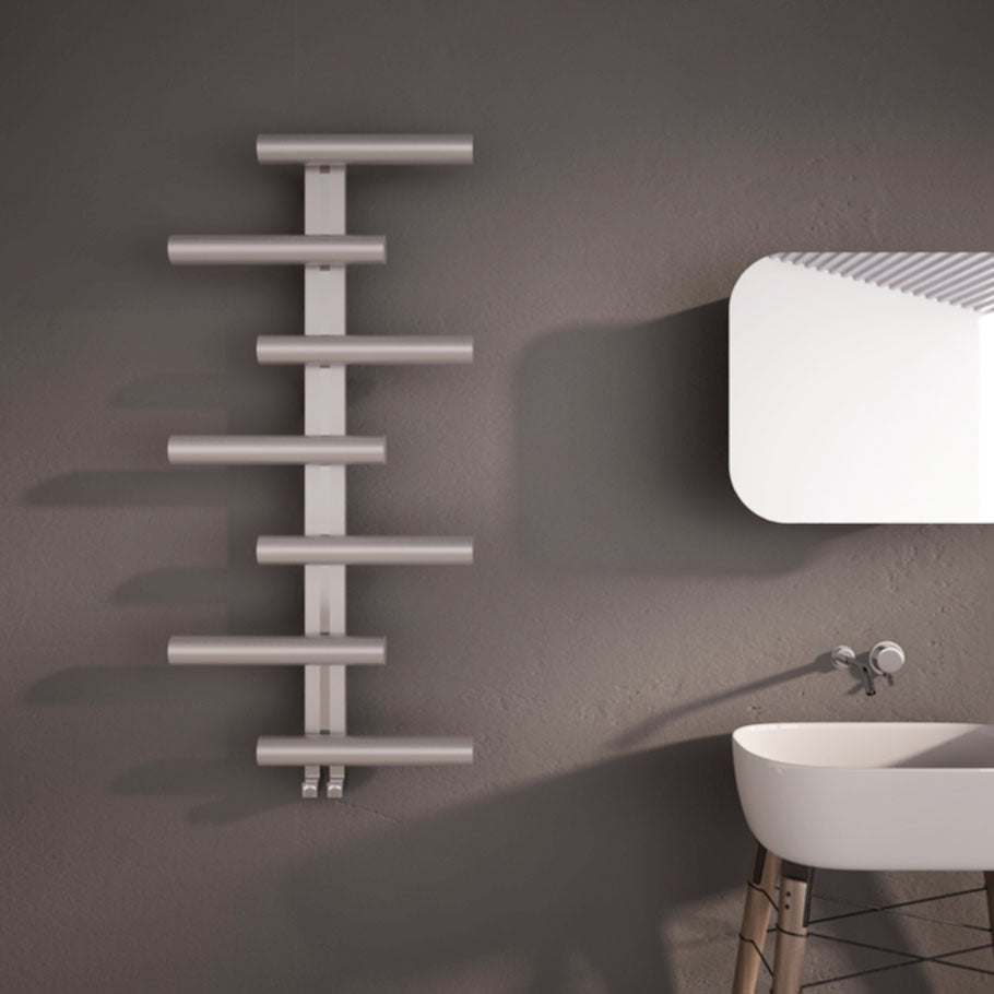Scaldasalviette Carisa Vivi in Acciaio Inox dal Design Moderno Satinato Lucido