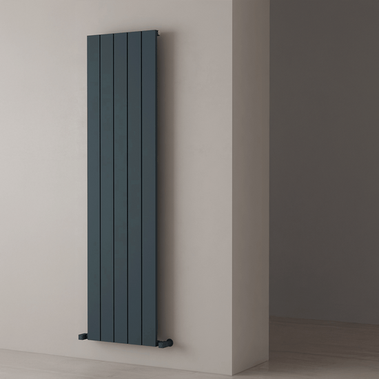 Carisa Nemo Termoarredo Verticale in Alluminio Design Moderno Antracite 