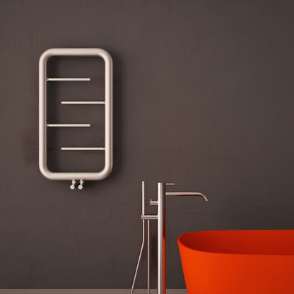 Scaldasalviette Carisa Aren in Acciaio Inox dal Design Moderno Satinato Lucido