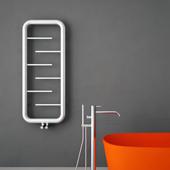 Scaldasalviette Carisa Aren in Acciaio Inox dal Design Moderno Satinato Lucido