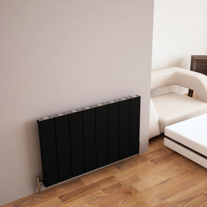 Carisa Elvino Termoarredo Orizzontale in Alluminio Design Moderno Nero 