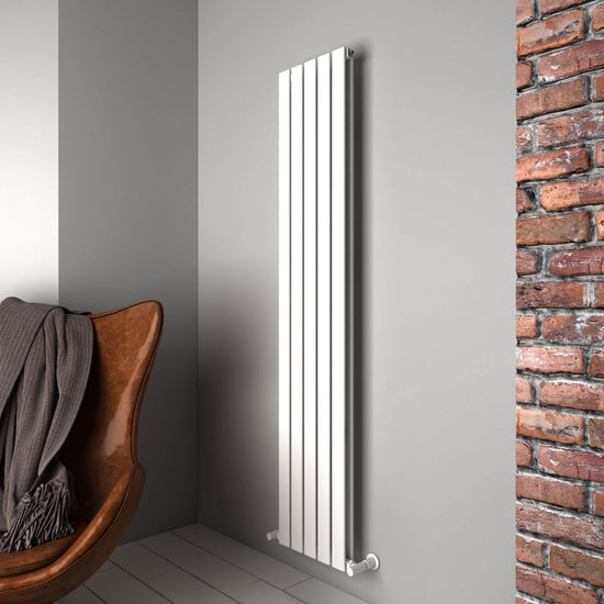 Radiatore verticale in alluminio Carisa Plata Design Moderno Bianco 