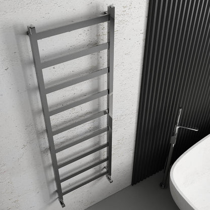Scaldasalviette Carisa Quadrata in Acciaio Inox dal Design Moderno Lucido a Specchio 