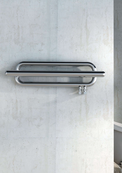 Scaldasalviette Carisa Swing in Acciaio Inox Design Moderno Lucido a Specchio 