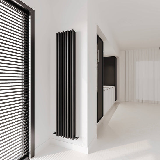 Radiatore Carisa Tubulous Verticale in Alluminio Design Moderno Nero 