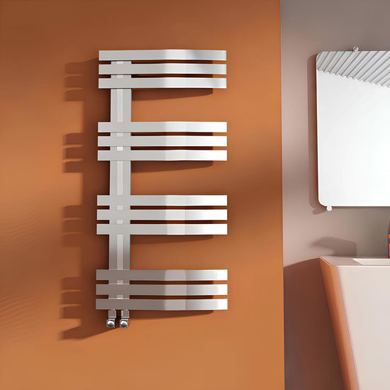 Scaldasalviette Carisa Adore in Acciaio Inox dal Design Moderno Lucido a Specchio 