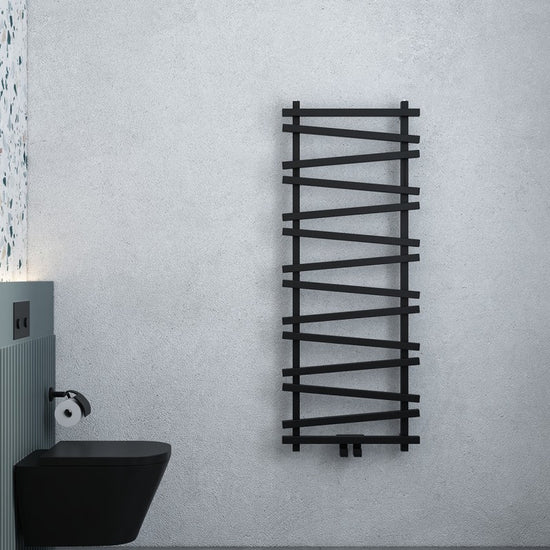 Scaldasalviette Carisa Vivek in Alluminio Design Moderno Nero 